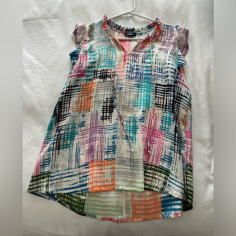 Tolani xs silk sleeveless multi color top. Ruffle sleeve
